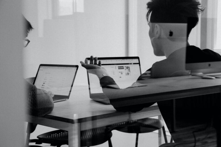 5 Essential Website Features for Law Firms